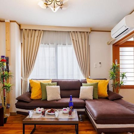 Naha Gajumaru Apartment Hotel 301 Zewnętrze zdjęcie
